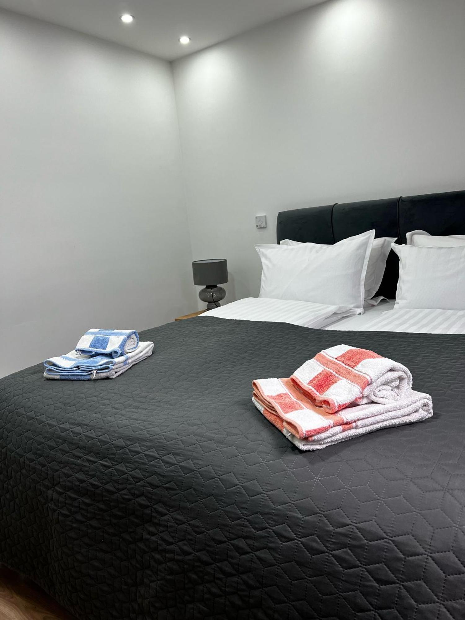 No1 Lux Apartment In Heart Of Сараево Экстерьер фото